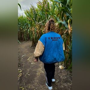 Meet your Posher, Cayla